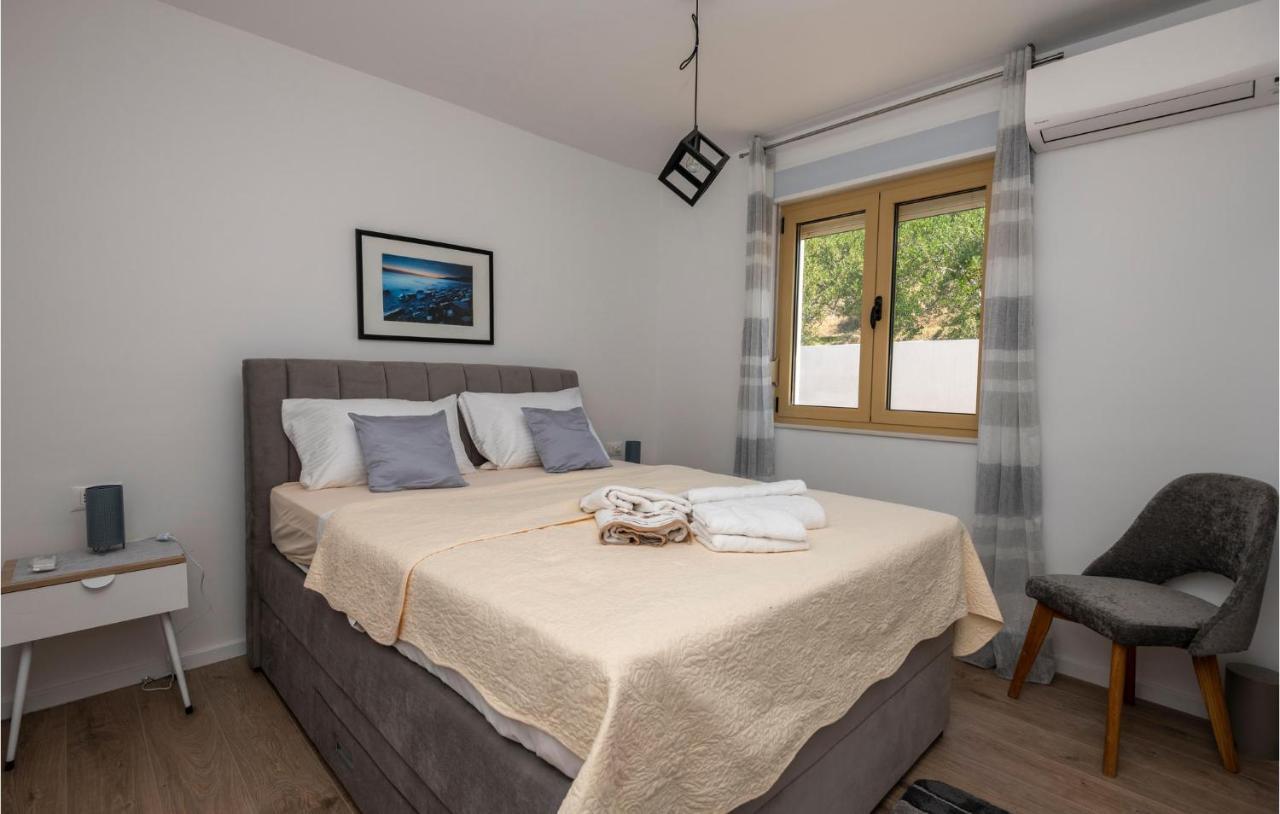 Holiday Home Villetta Belveder Baska Voda Ngoại thất bức ảnh