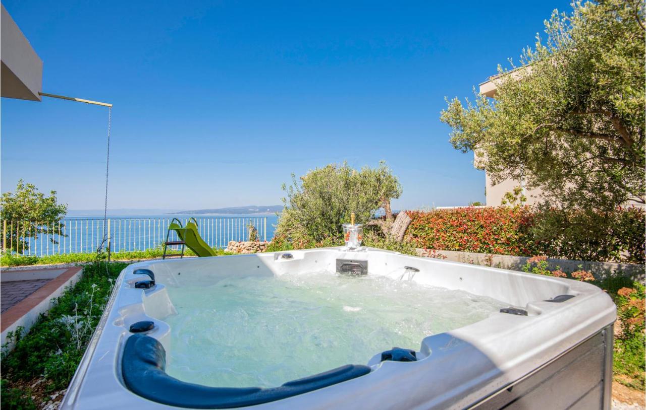 Holiday Home Villetta Belveder Baska Voda Ngoại thất bức ảnh
